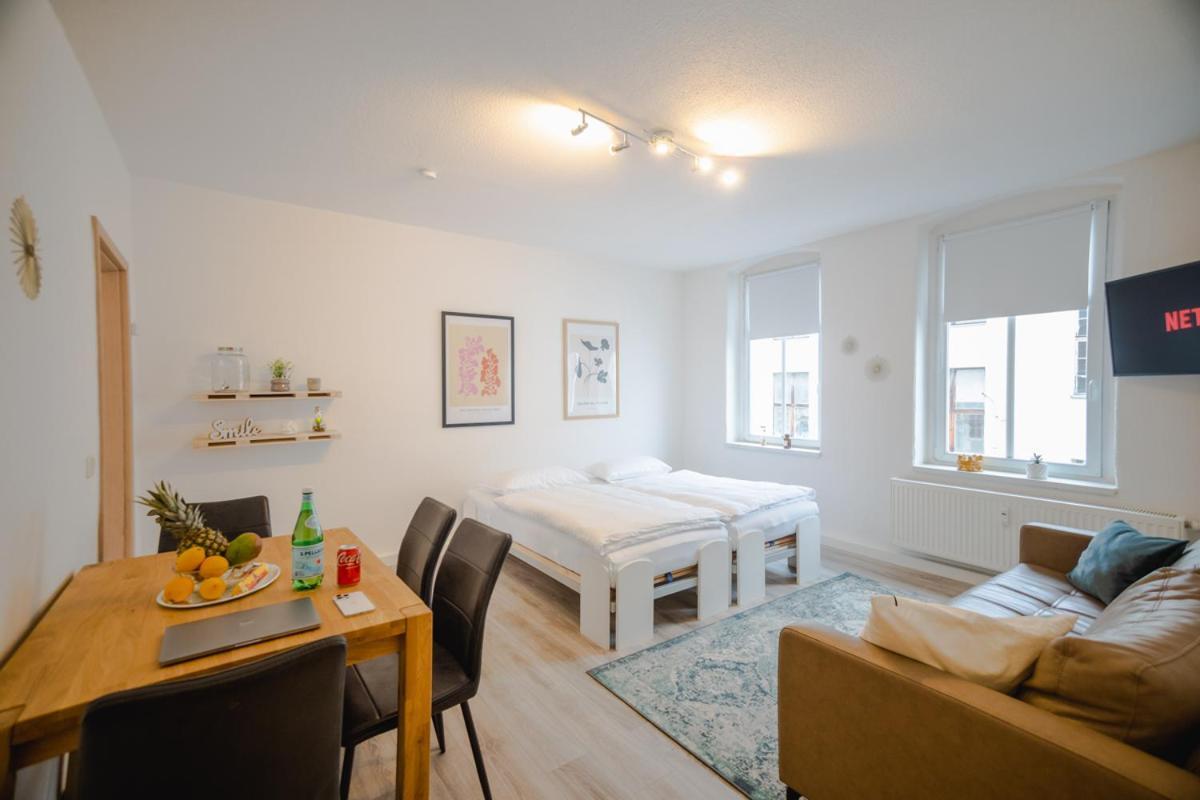 Ferienwohnung Laura In Gera Fuer Bis Zu 4 Personen - Neu Renoviert Luaran gambar