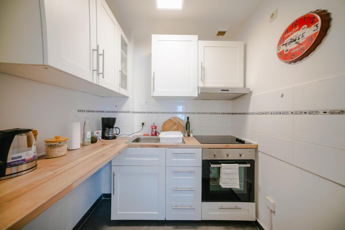 Ferienwohnung Laura In Gera Fuer Bis Zu 4 Personen - Neu Renoviert Luaran gambar